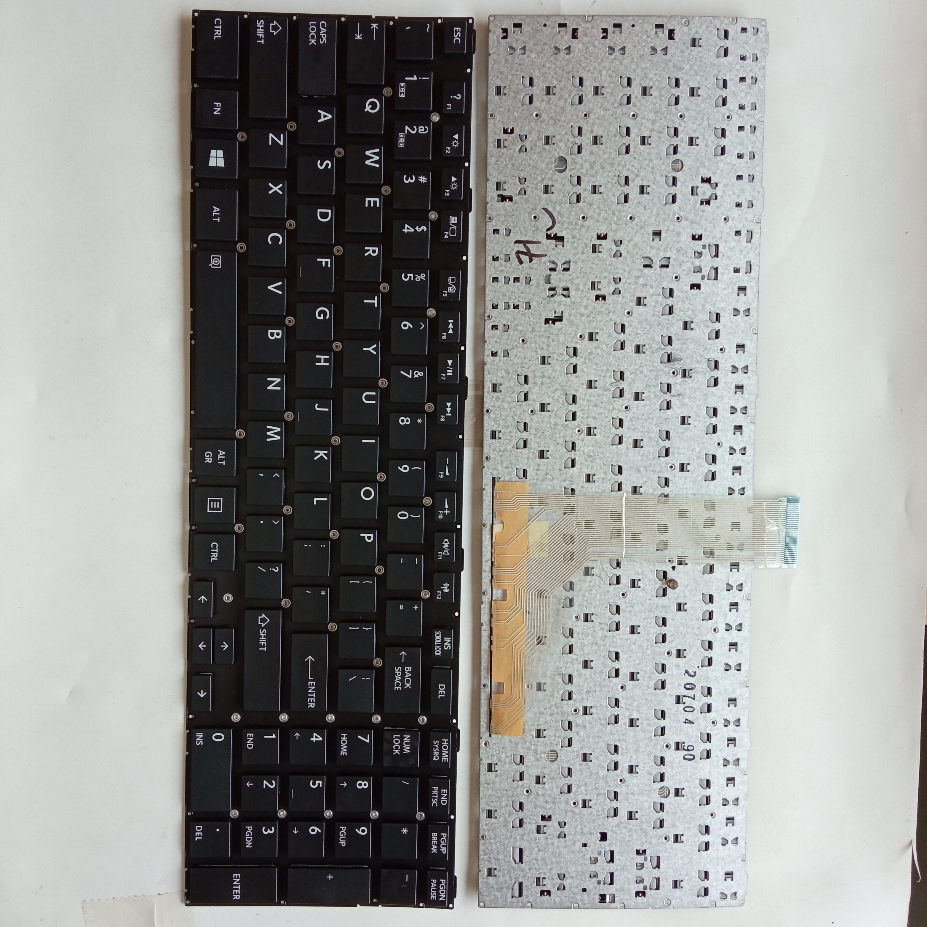 Picture of New Replacement Laptop Keyboard For TOSHIBA L850 BLACK US Layout
